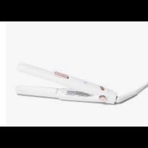 T3 single pass travel flat iron.Perfect condition